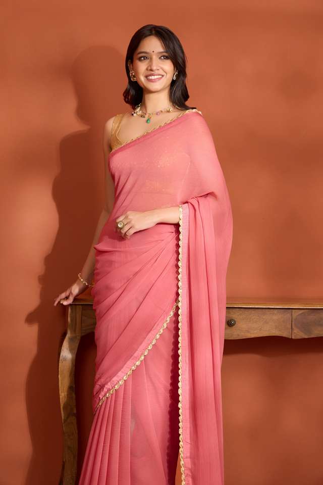 Red Viscose Chiffon Bengal Woven Saree thumbnail image number null
