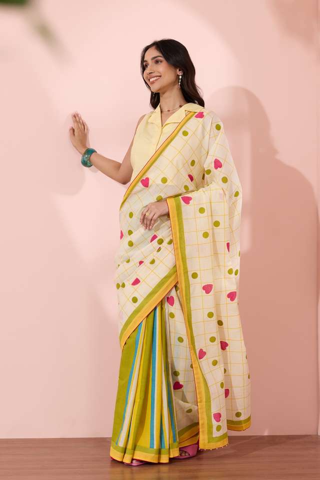 Off White Screen Printed Bengal Pure Cotton Saree thumbnail image number null