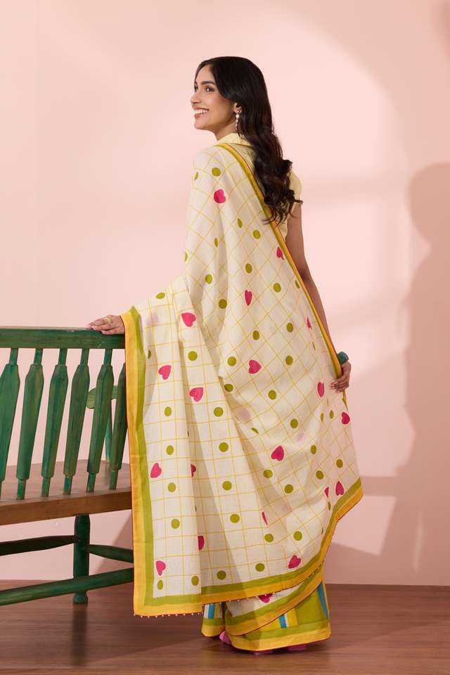 Off White Screen Printed Bengal Pure Cotton Saree thumbnail image number null