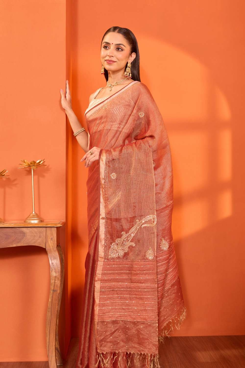 Red Zardozi Pure Tissue Cotton Bengal Saree image number null
