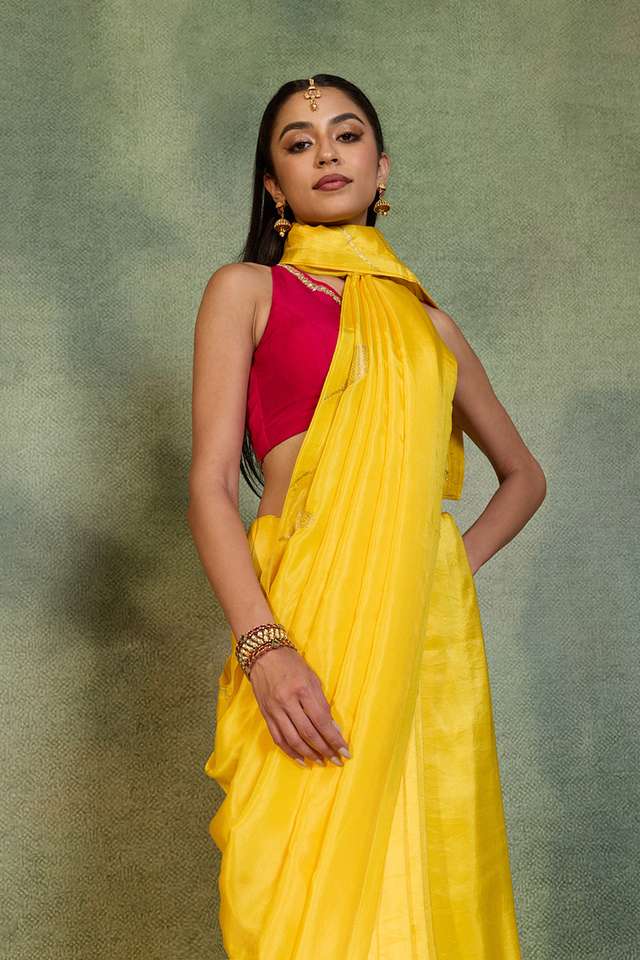 Yellow Woven Design Viscose Saree image number