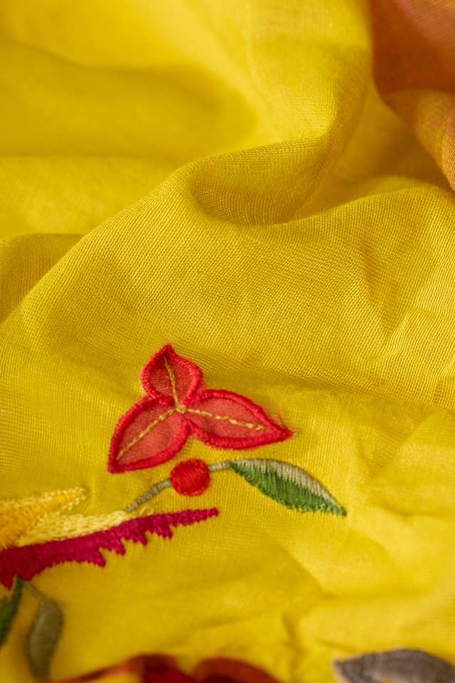 Light Green Bengal Pure Cotton Embroidered Saree thumbnail image number null