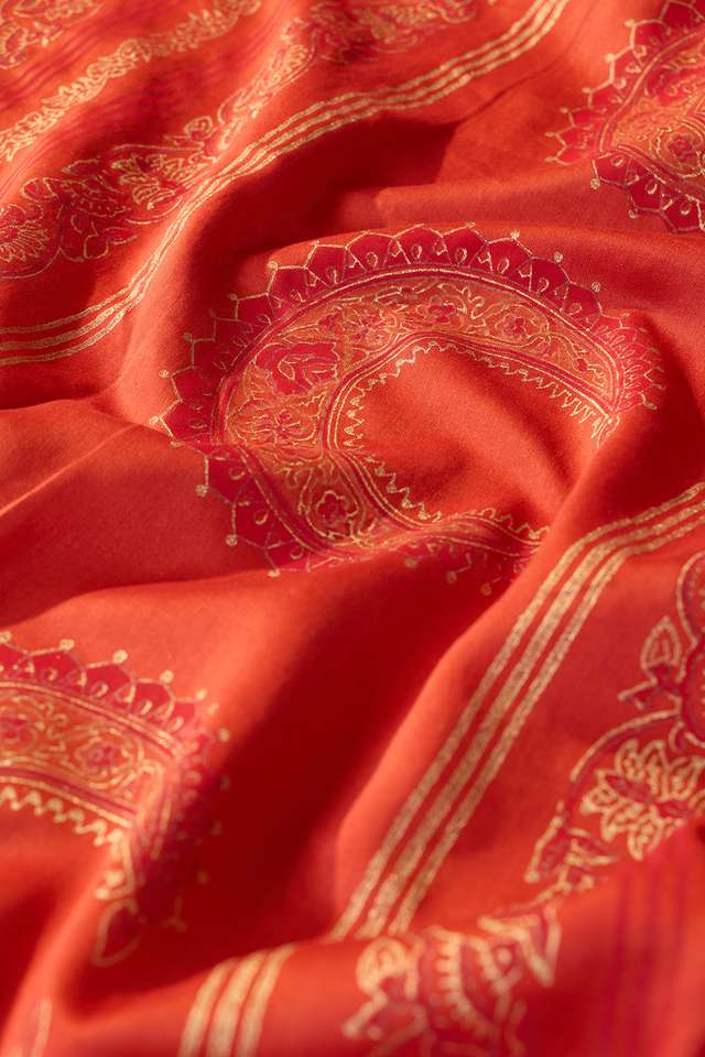Red Pure Silk Cotton Block Printed Bengal Saree thumbnail image number null