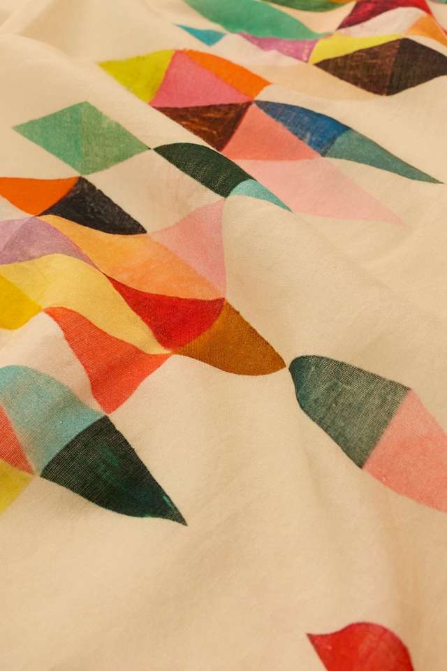 Off White Printed Pure Cotton Saree thumbnail image number null