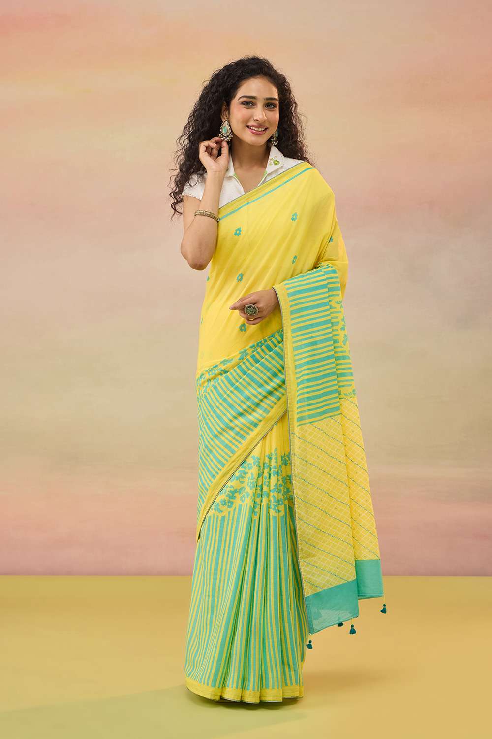 Light Yellow Pure Cotton Mulmul Screen Printed Bengal Saree image number null