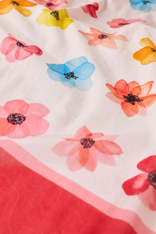 Off White Printed Pure Cotton Saree thumbnail image number null