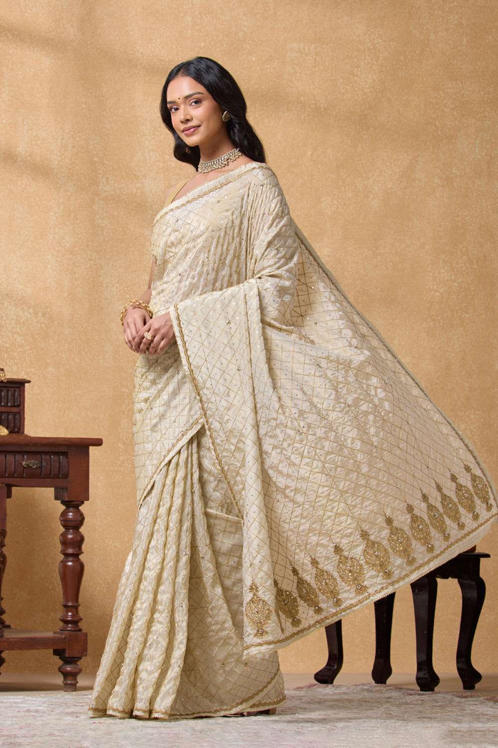 Off White Viscose Tissue Aari Saree image number null