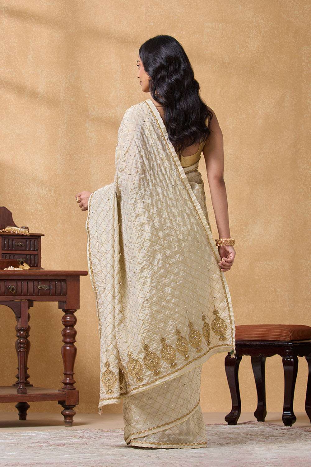 Off White Viscose Tissue Aari Saree image number null