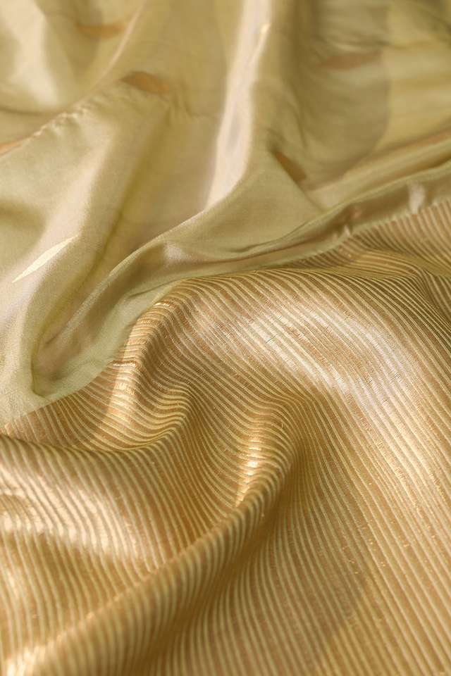 Grey Silk Viscose Cutwork Banarasi Inspired Design Saree thumbnail image number null