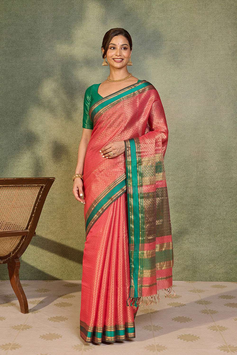 Pink Brocade Pure Silk Cotton Maheshwari Saree image number null