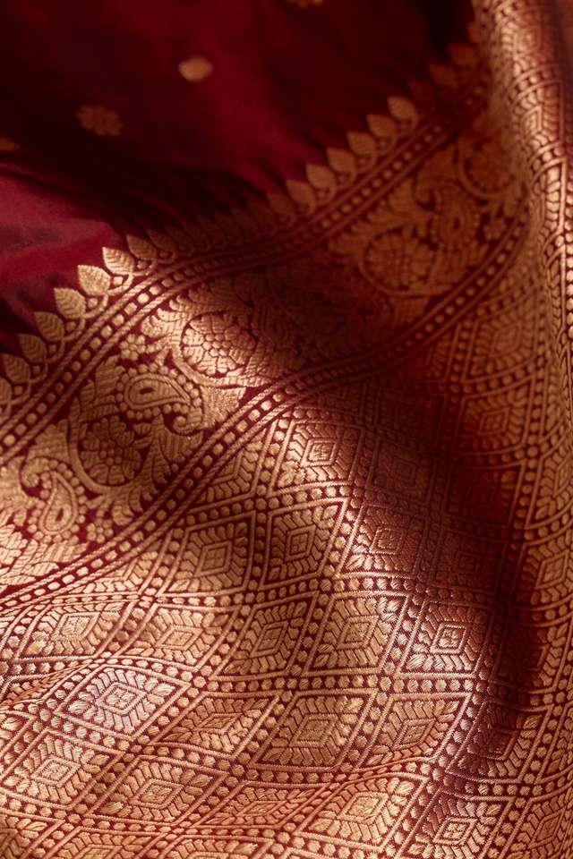 Dark Red Silk Viscose Cutwork Banaras Inspired Design Saree thumbnail image number null