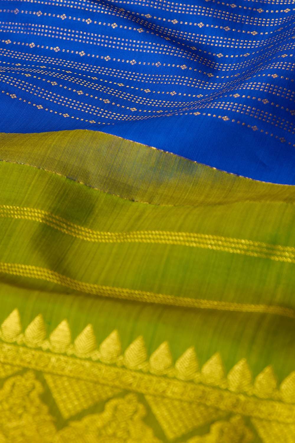 Blue Pure Silk Woven Kanjivaram Saree image number null