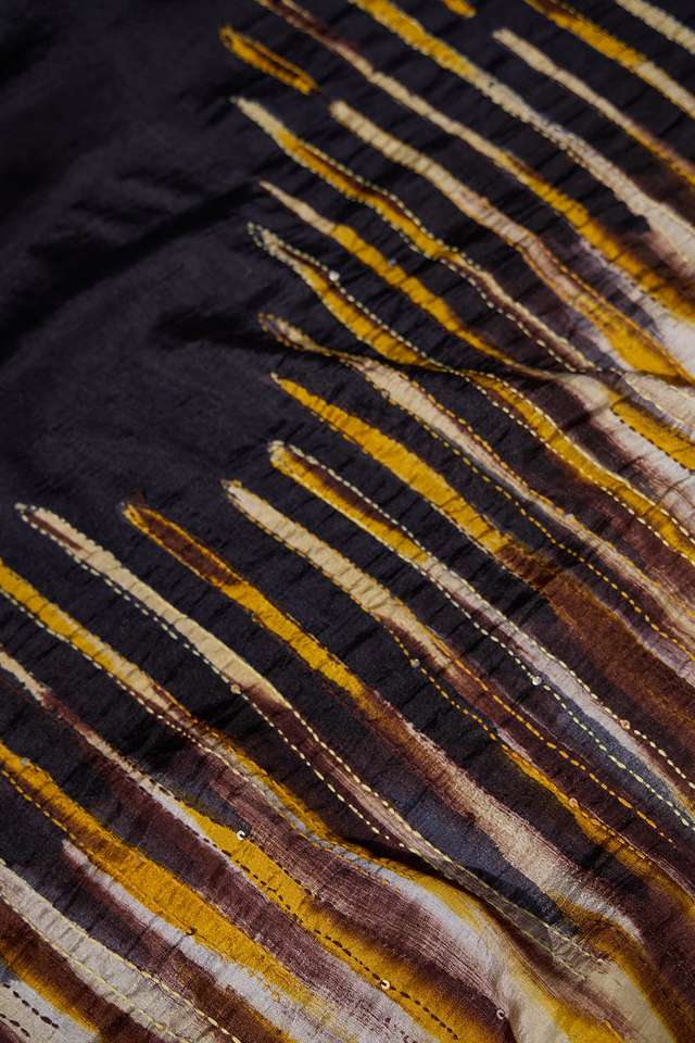 Black Bengal Silk Hand Painted Saree thumbnail image number null