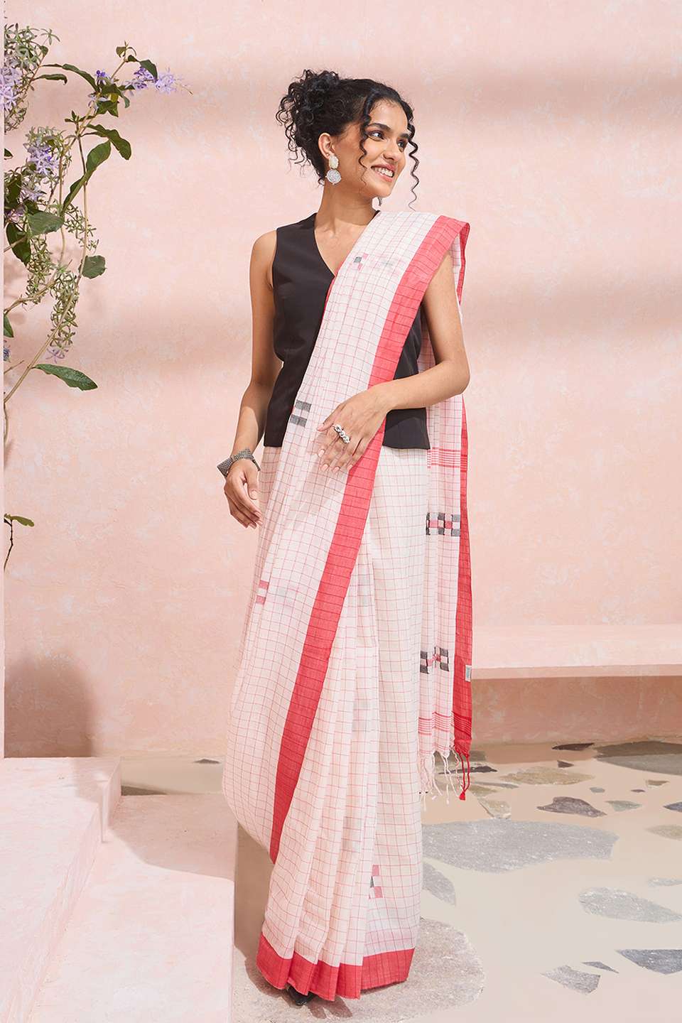 Off White Bengal Pure Cotton Jamdani Saree