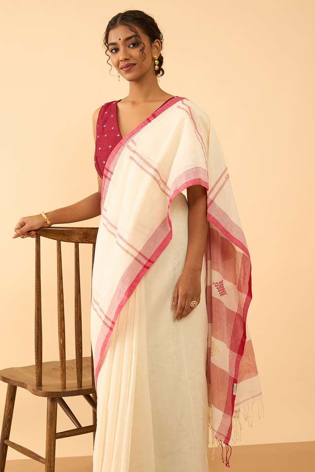 Off White Bengal Pure Cotton Jamdani Saree thumbnail image number null