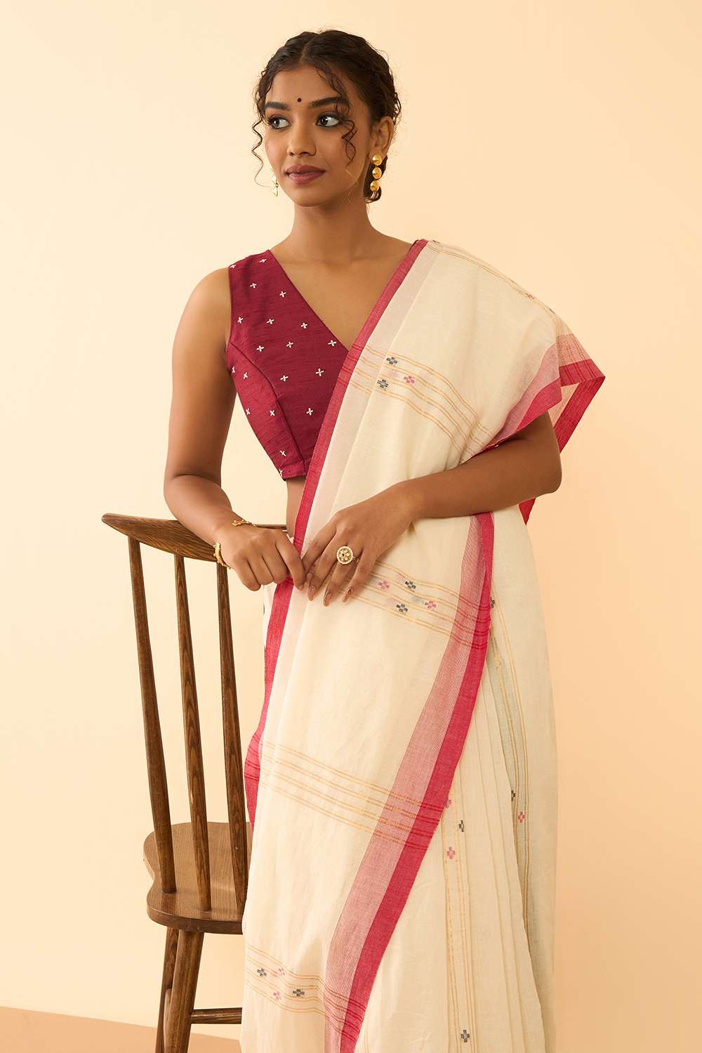 Off White Bengal Pure Cotton Jamdani Saree image number null