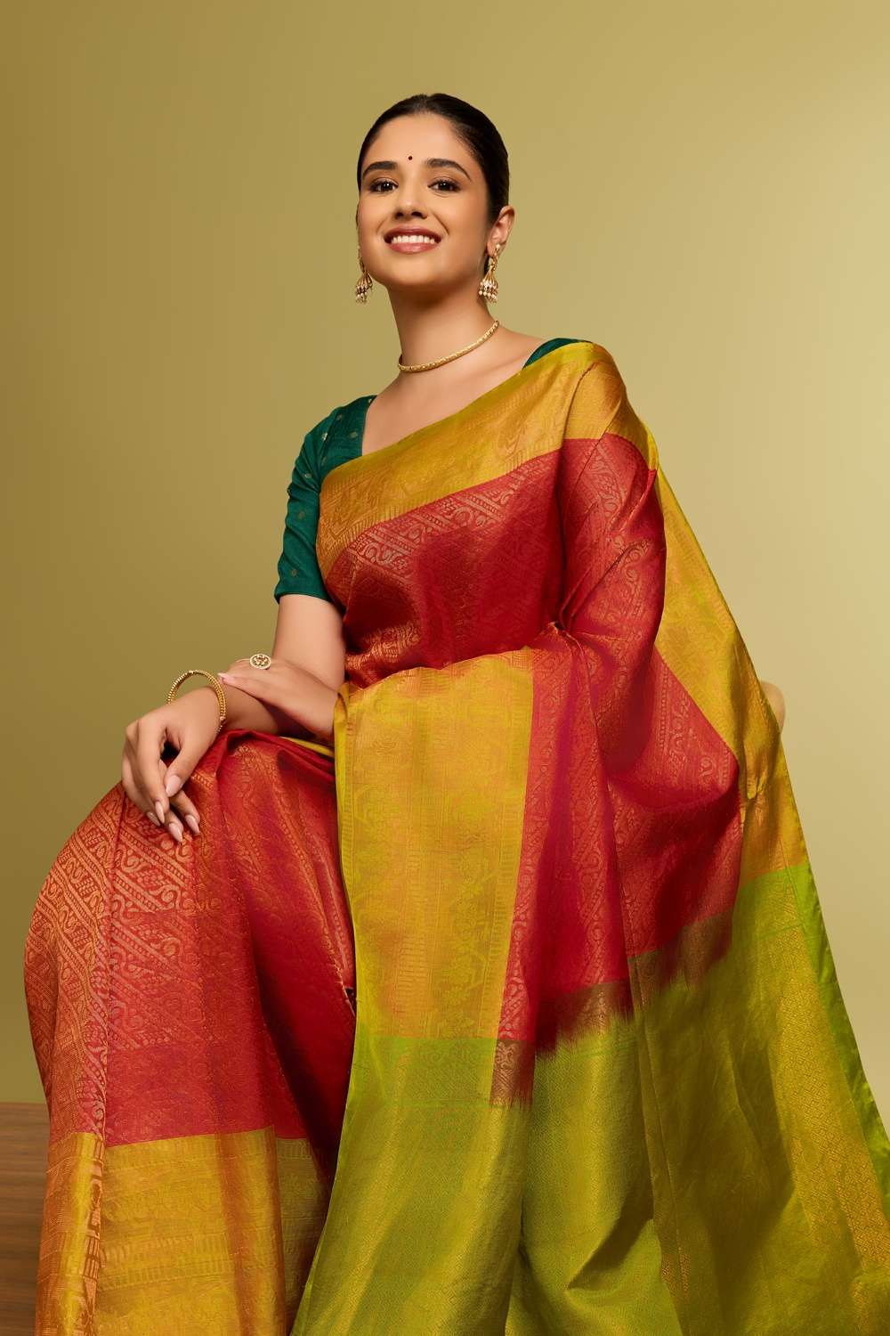 Red Woven Soft Pure Silk Saree image number null