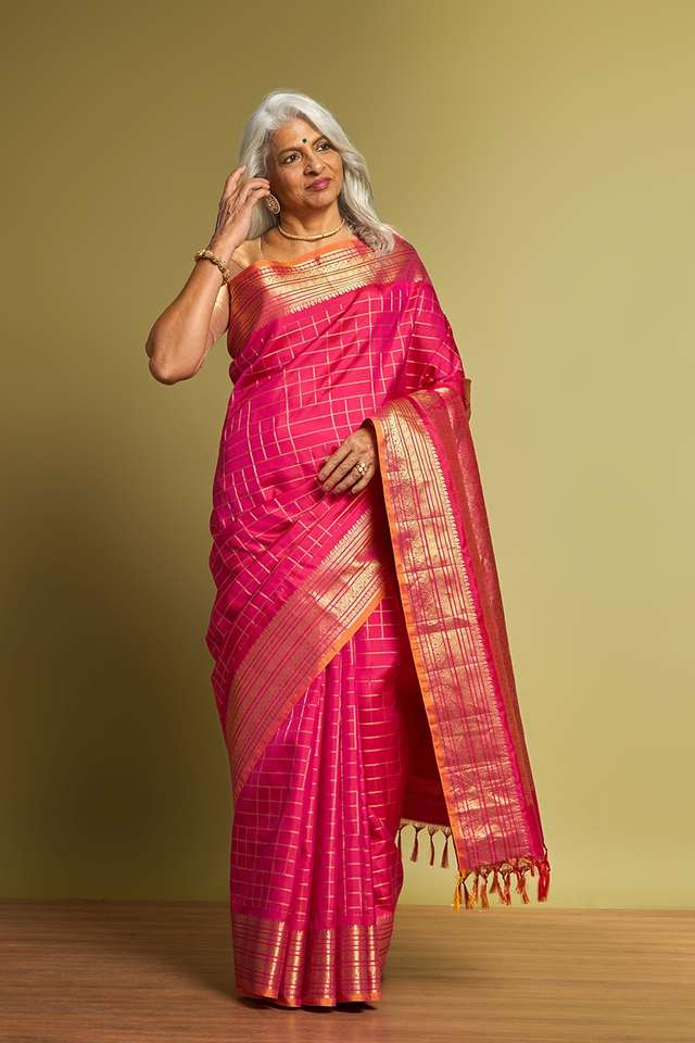 Dark Pink Woven Silk Gadwal Saree image number