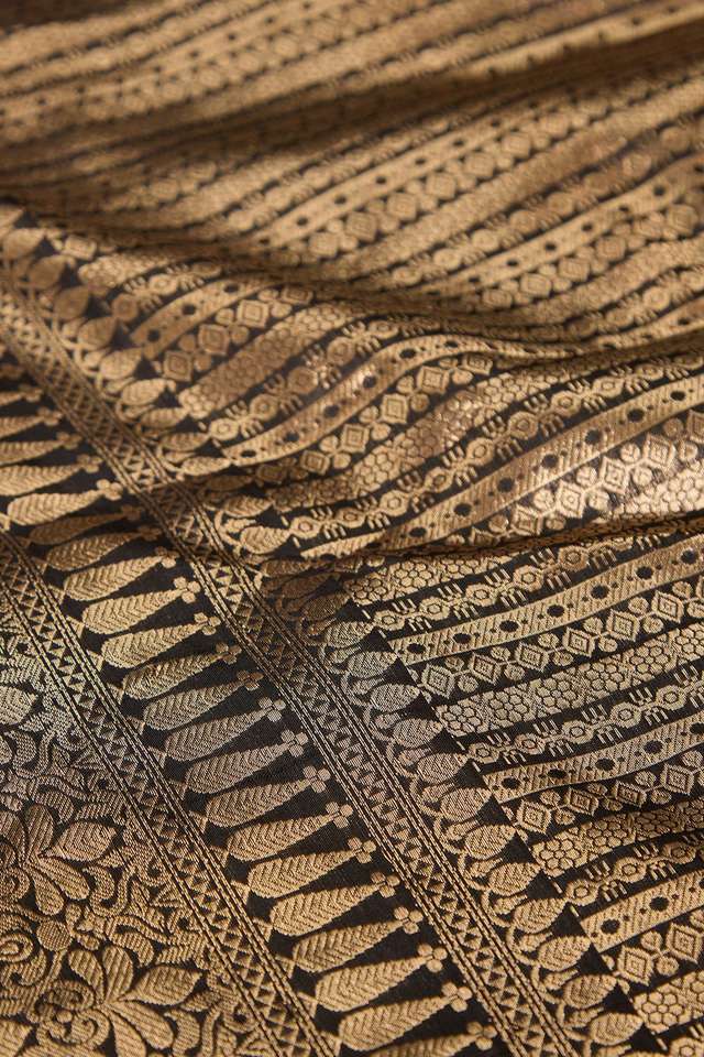 Black Pure Silk Brocade Banarasi Saree thumbnail image number null