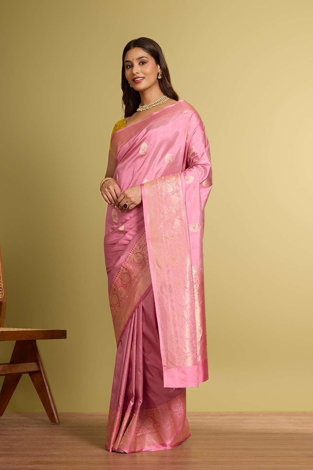 Light Pink Pure Silk Kadwa Banarasi Saree image number null