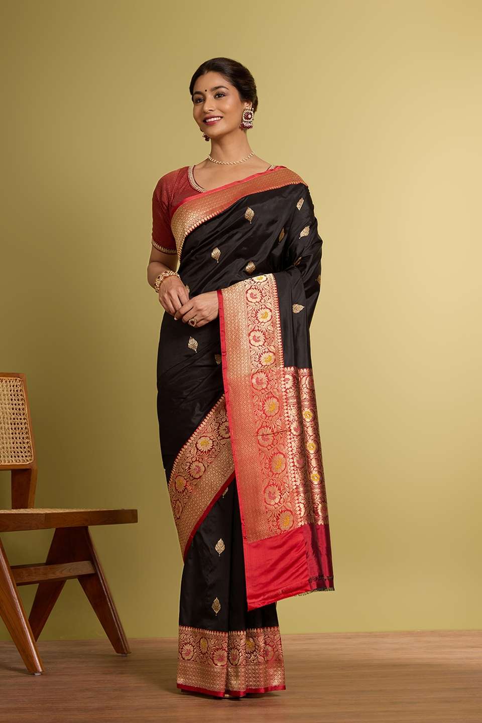 Black Pure Silk Kadwa Banarasi Saree