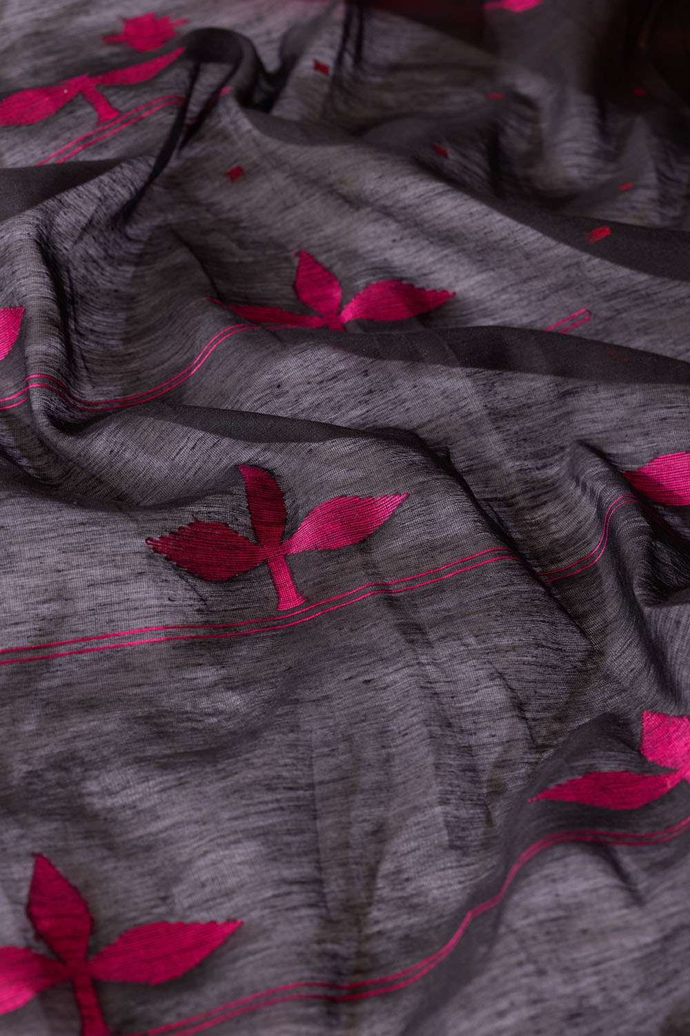 Black Bengal Pure Silk Cotton Jamdani Saree image number null