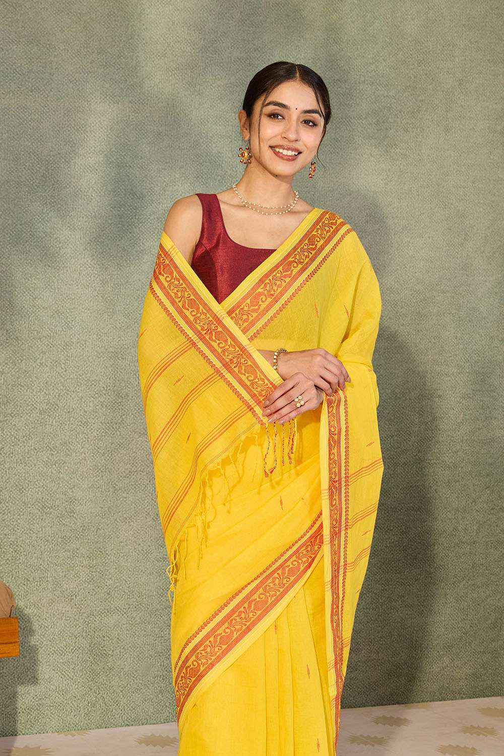 Yellow Bengal Pure Cotton Jamdani Saree image number null