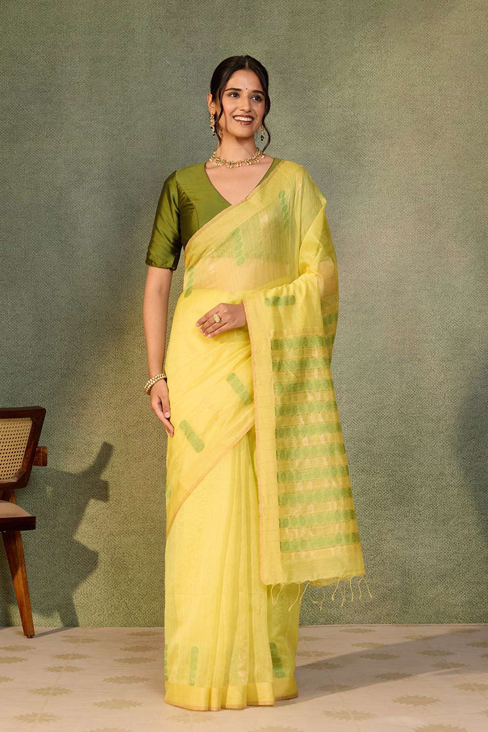 Yellow Woven Pure Silk Cotton Bengal Saree image number null
