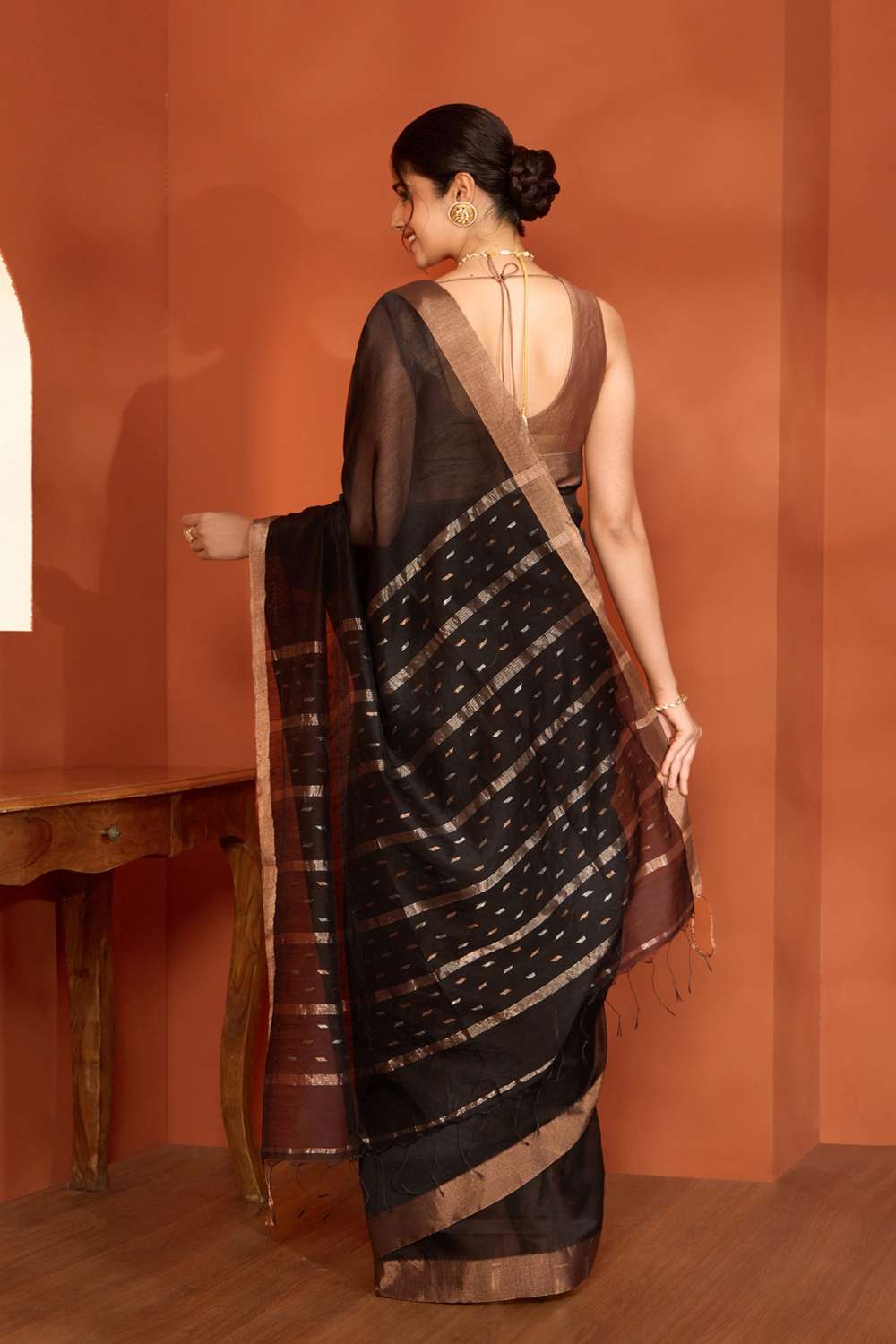 Black Bengal Pure Silk Cotton Jamdani Saree image number null