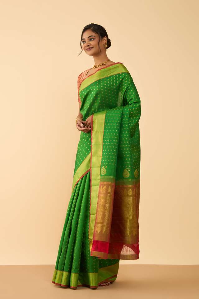 Green Pure Silk Woven Kanjivaram Saree thumbnail image number null