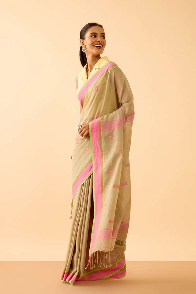 Green Woven Pure Cotton Bengal Saree thumbnail image number null