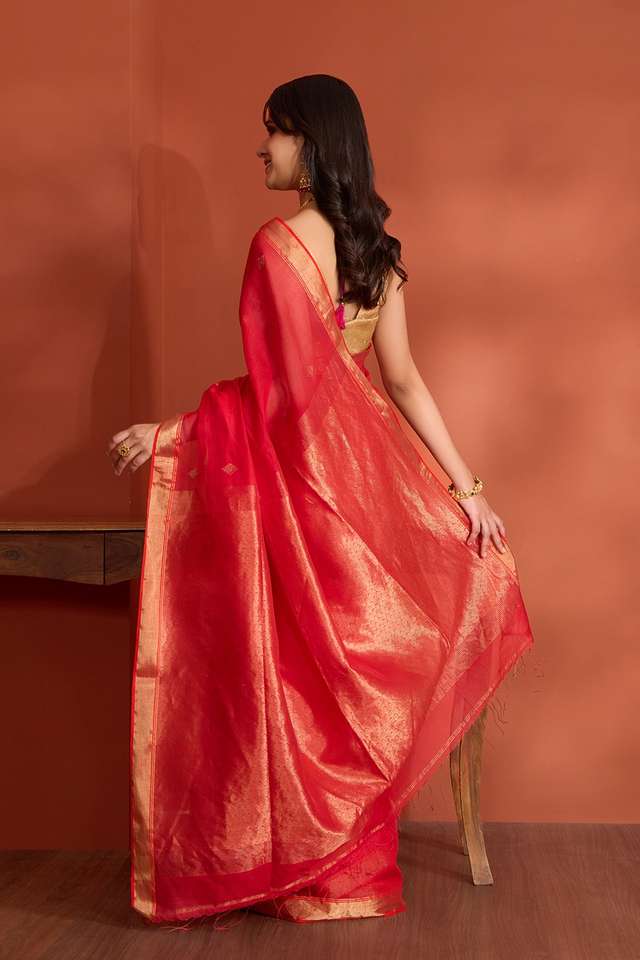 Red Pure Silk Cotton Bengal Woven Saree thumbnail image number null
