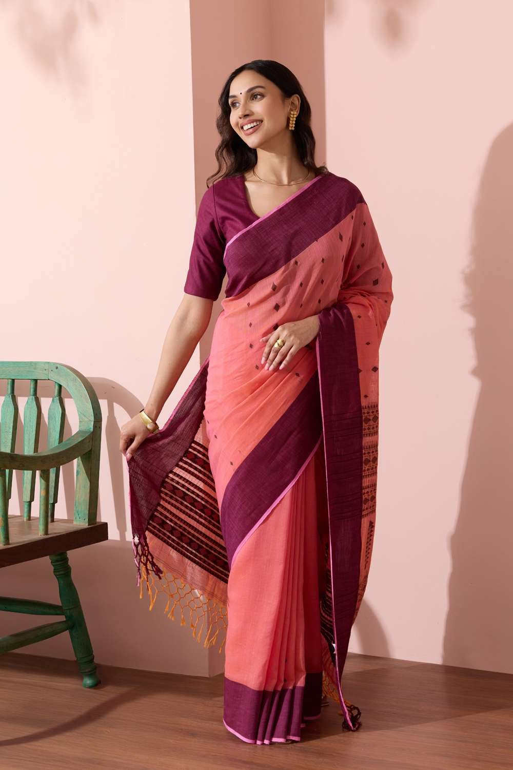 Light Pink Woven Pure Cotton Bengal Saree image number null
