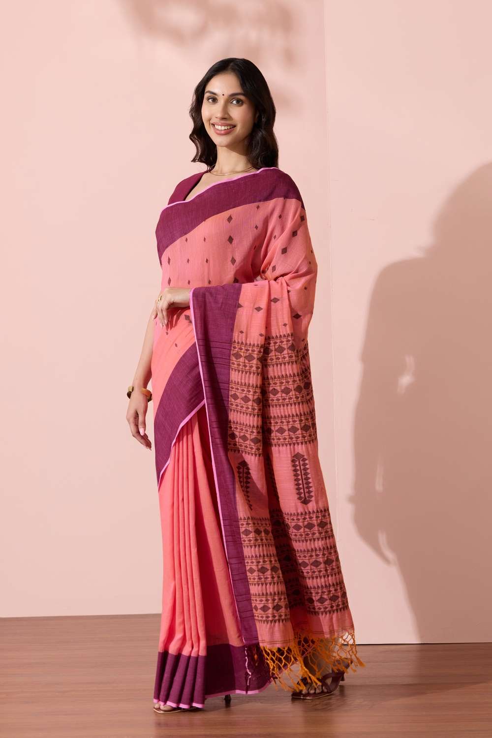 Light Pink Woven Pure Cotton Bengal Saree image number null