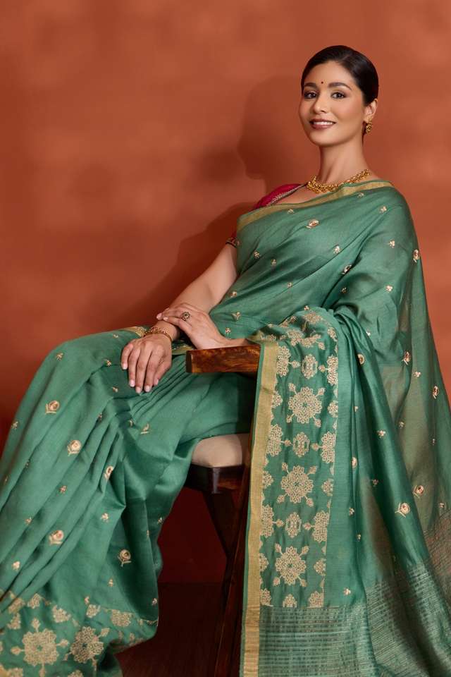 Dark Green Bengal Pure Silk Linen Embroidered Saree image number