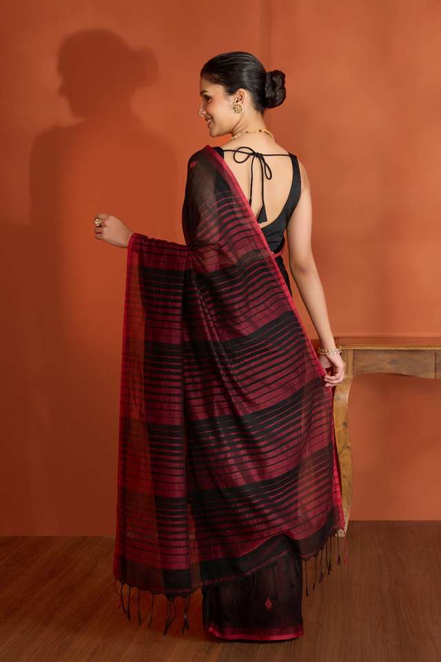 Black Bengal Pure Cotton Jamdani Saree thumbnail image number null