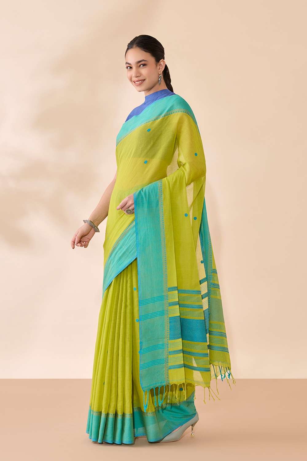 Light Green Woven Pure Cotton Bengal Saree image number null