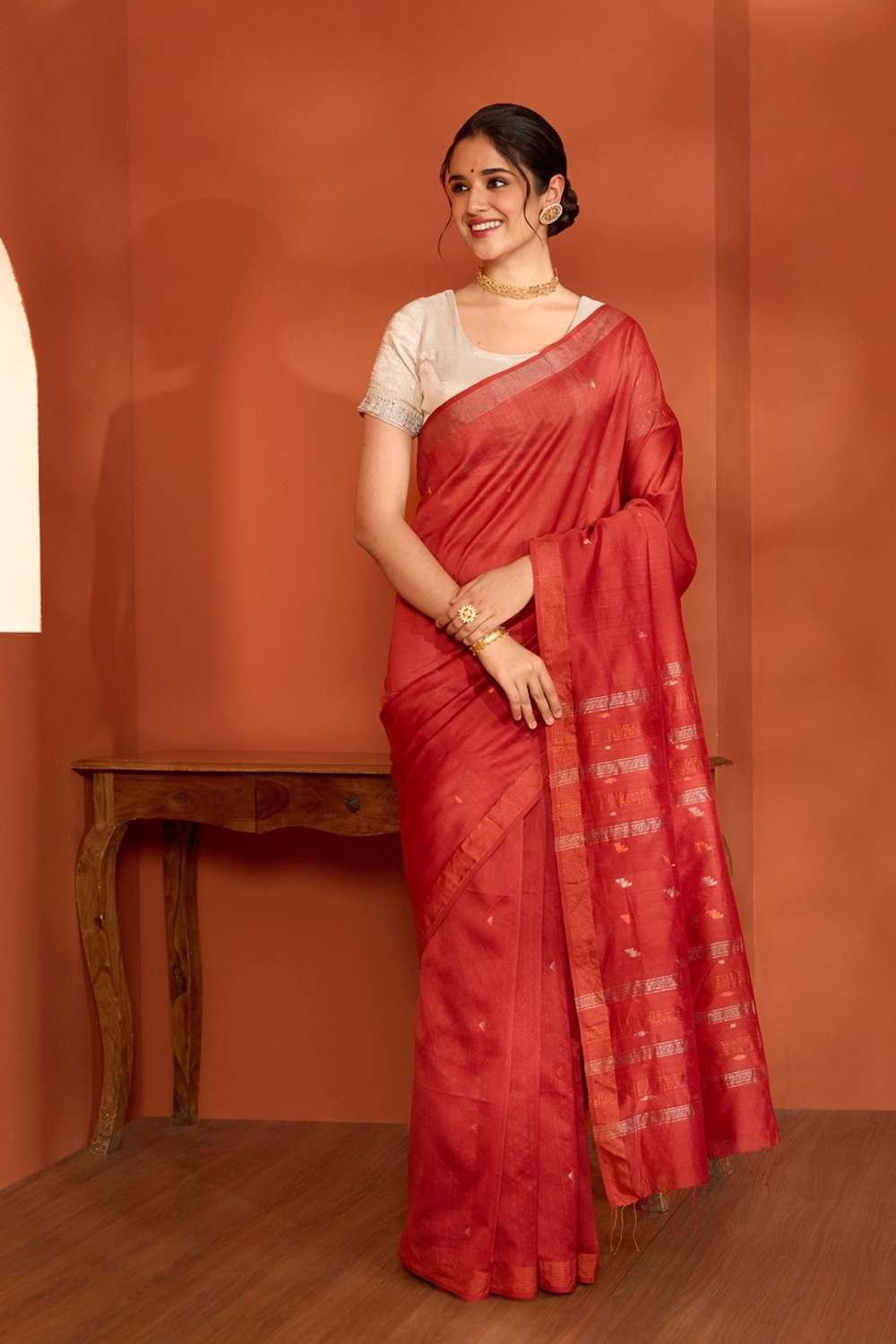 Red Bengal Pure Silk Cotton Jamdani Saree image number null
