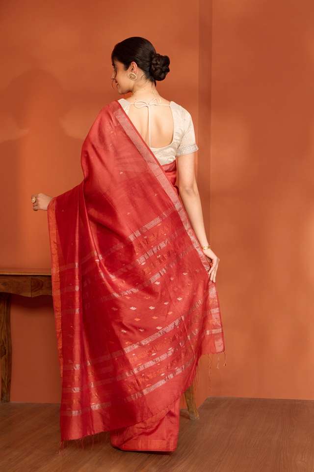 Red Bengal Pure Silk Cotton Jamdani Saree thumbnail image number null