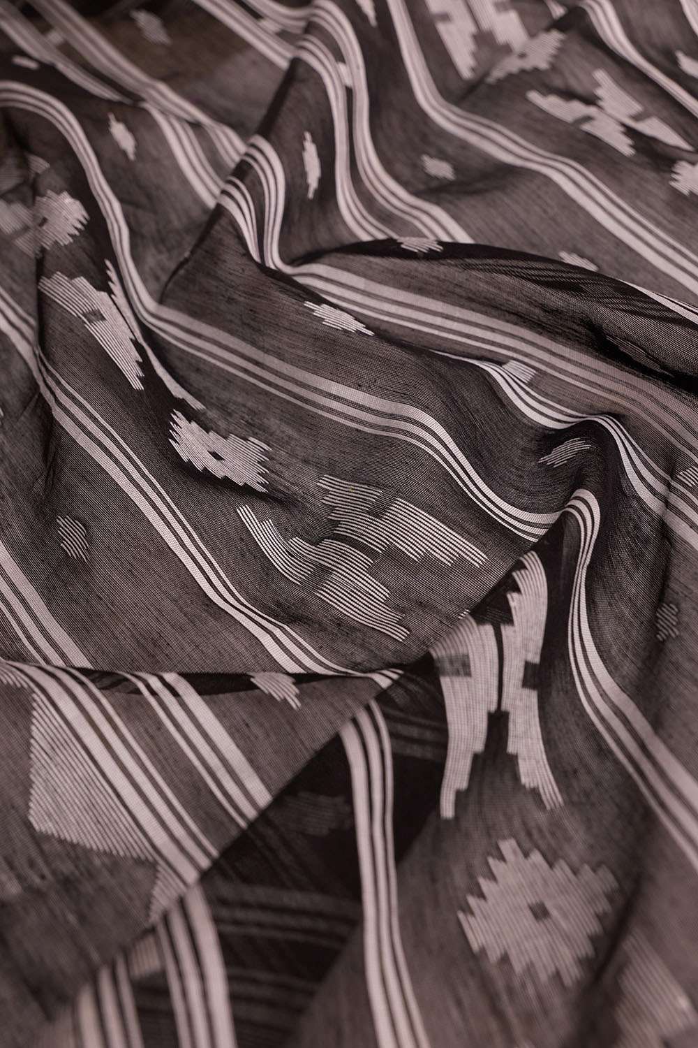 Black Bengal Pure Silk Cotton Jamdani Saree image number null