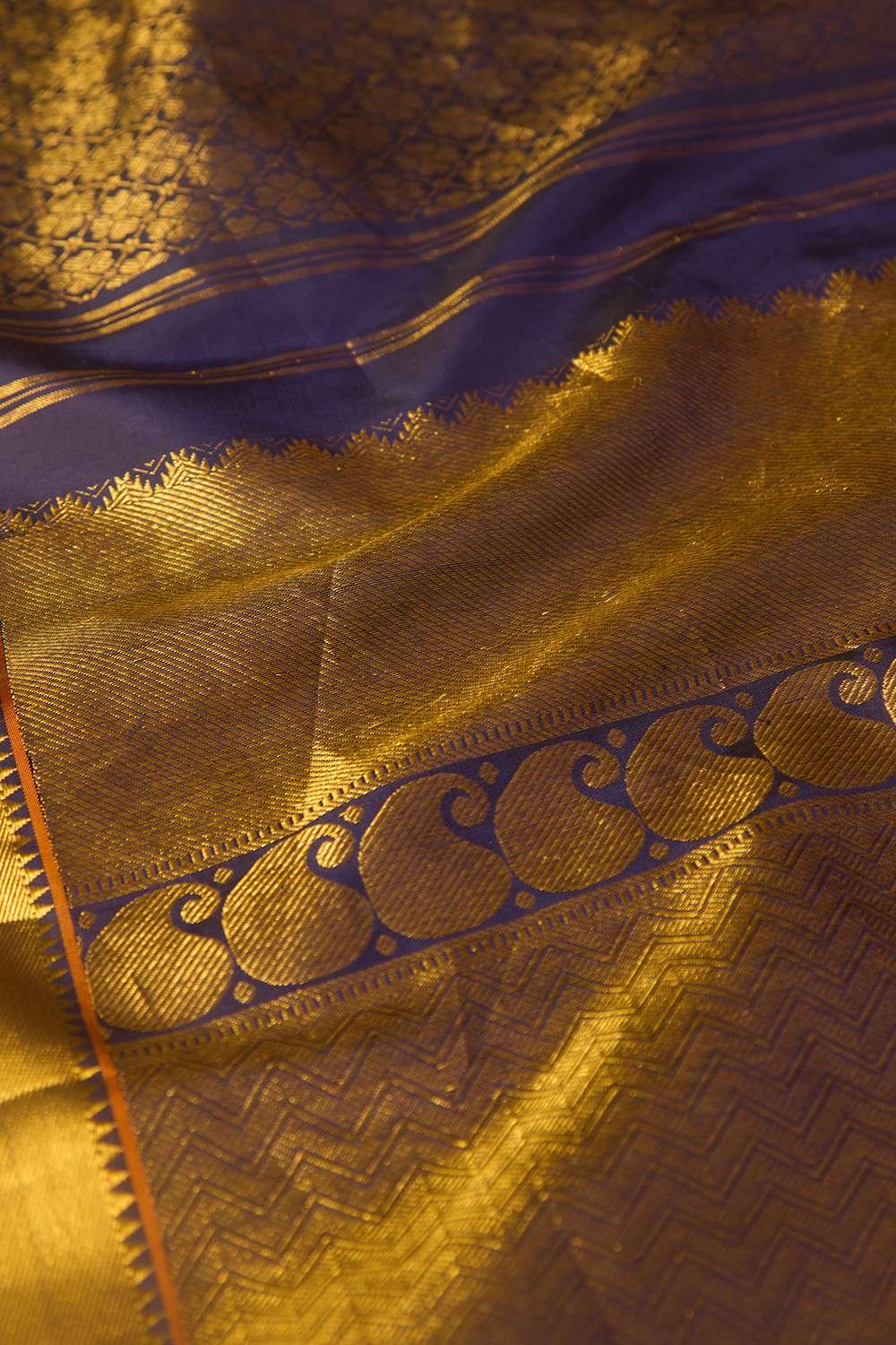 Dark Violet Pure Silk Woven Kanjivaram Saree image number null