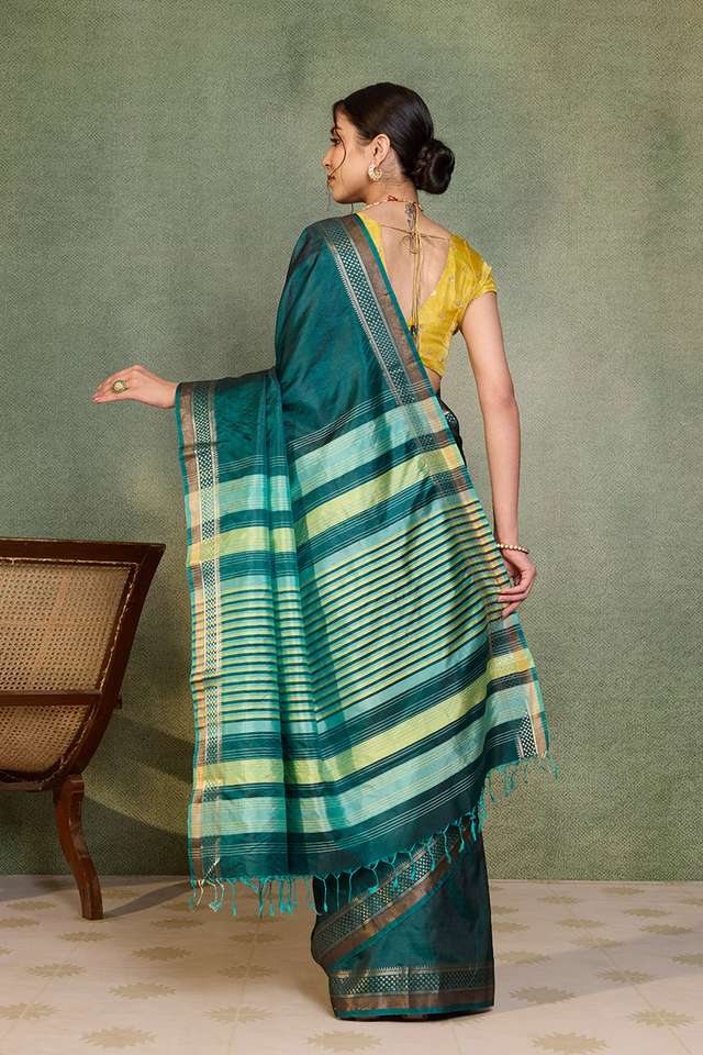 Dark Green Pure Silk Woven Bishnupur Saree thumbnail image number null