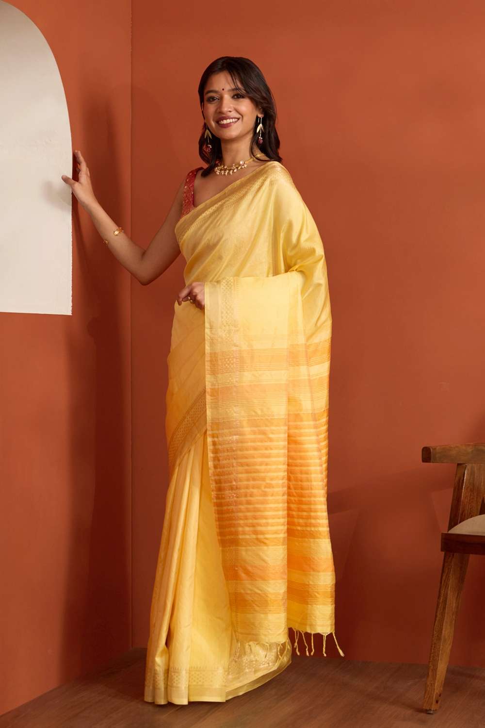 Yellow Pure Silk Bishnupur Woven Saree image number null