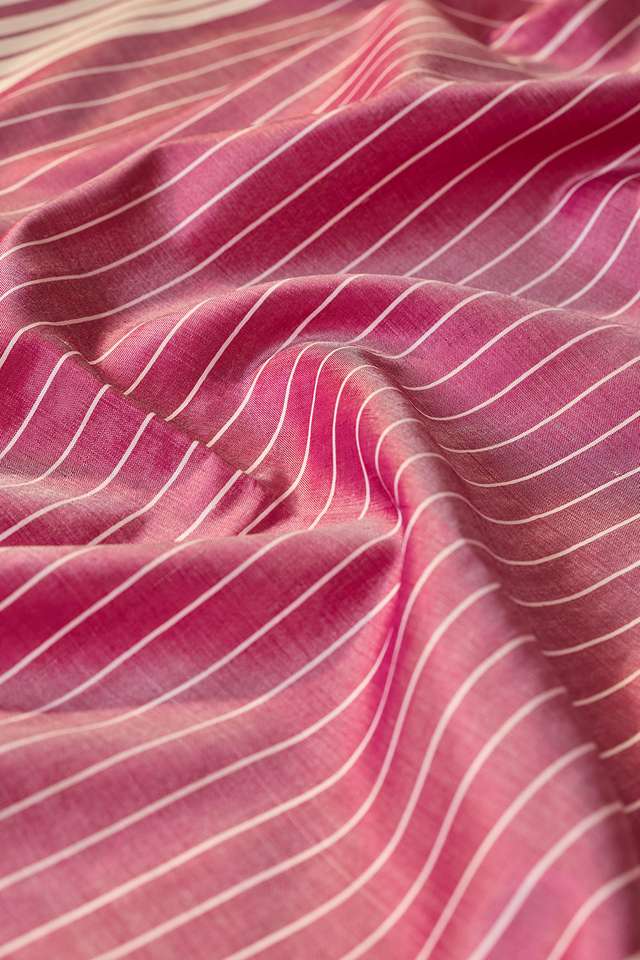 Off White Bishnupur Pure Silk Woven Saree thumbnail image number null