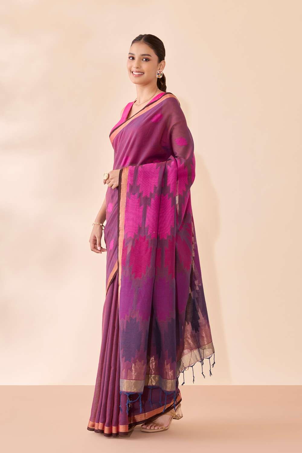 Purple Woven Pure Cotton Bengal Saree image number null