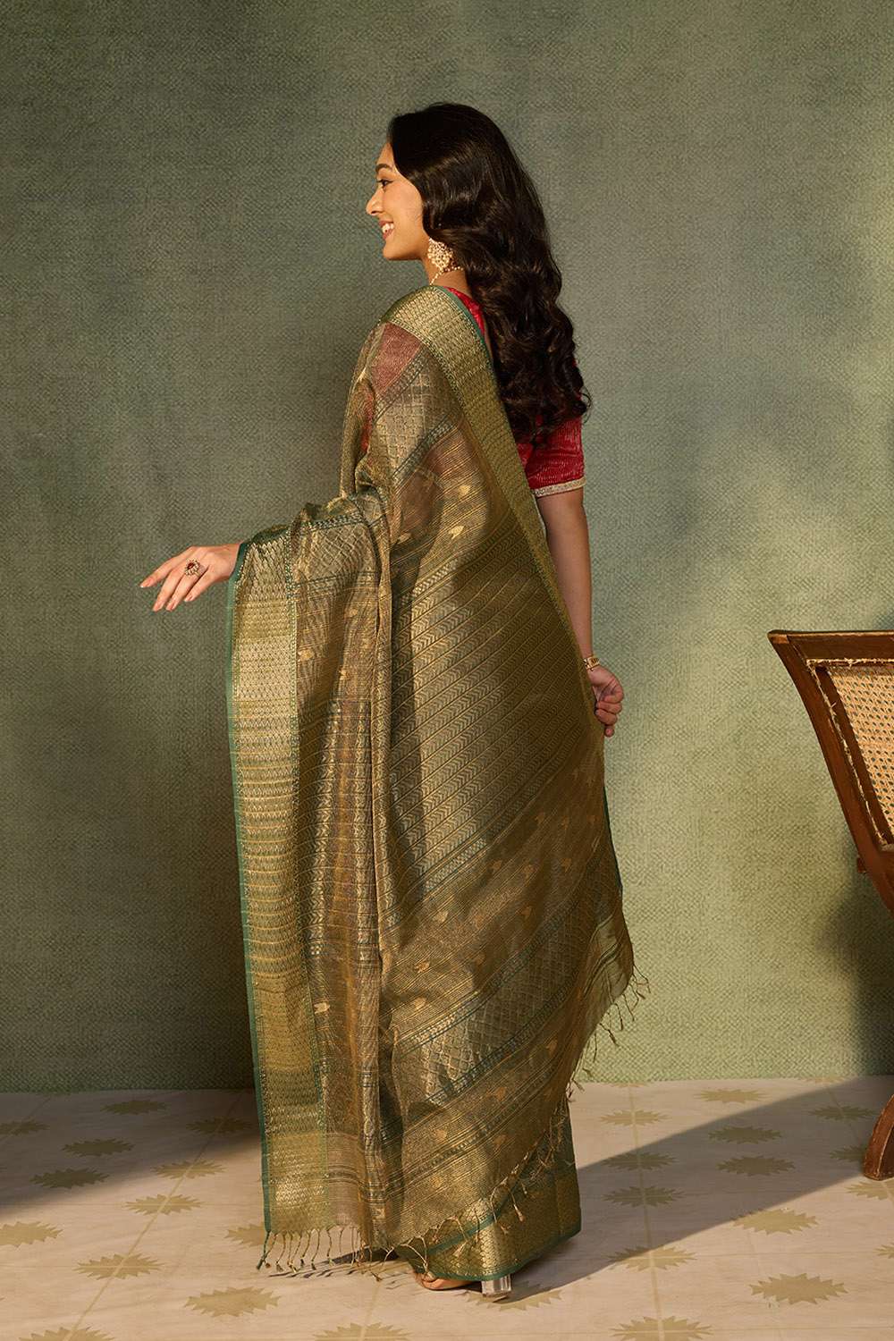 Dark Green Woven Pure Tissue Cotton Maheshwari Saree image number null