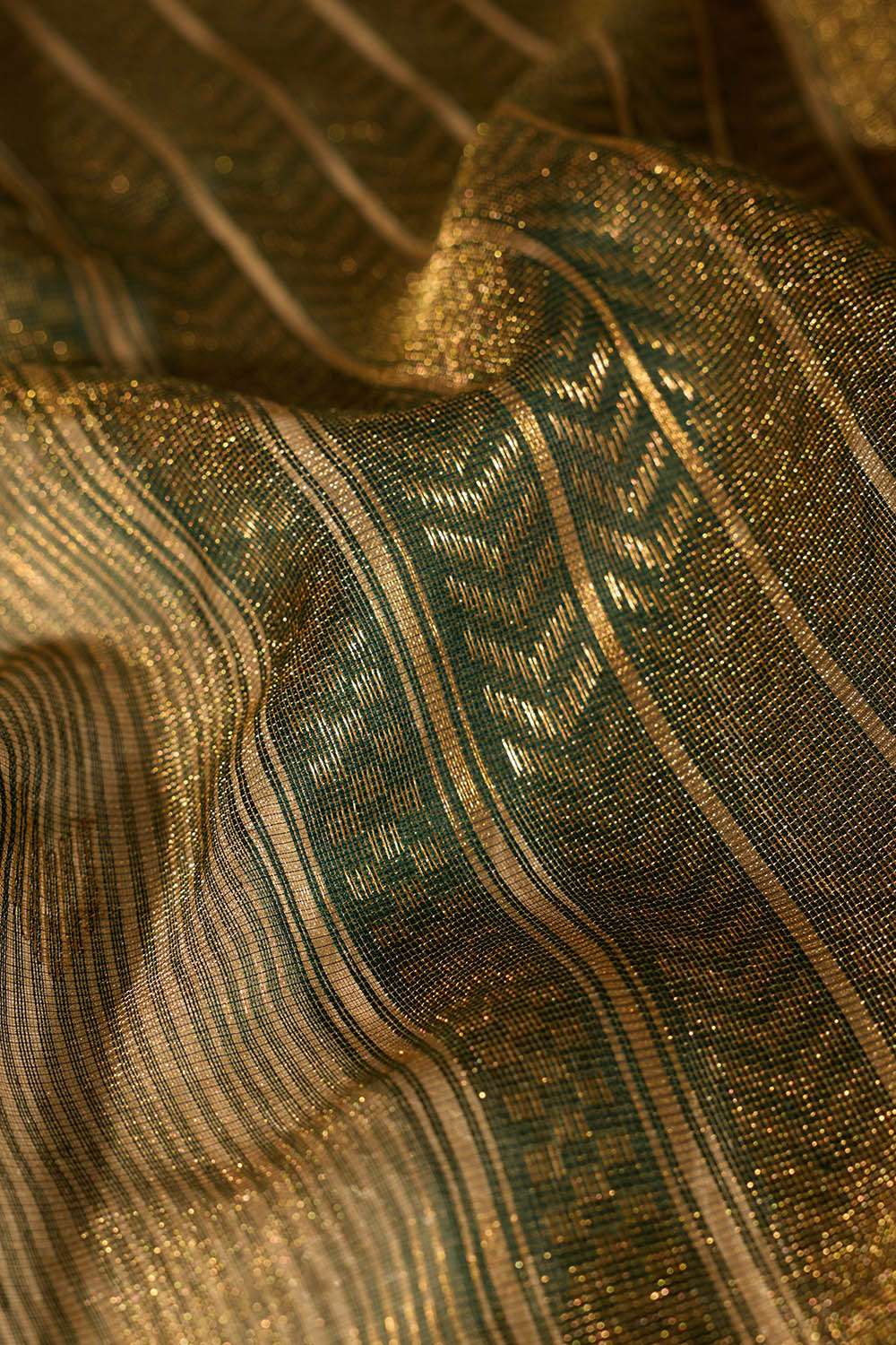 Dark Green Woven Pure Tissue Cotton Maheshwari Saree image number null