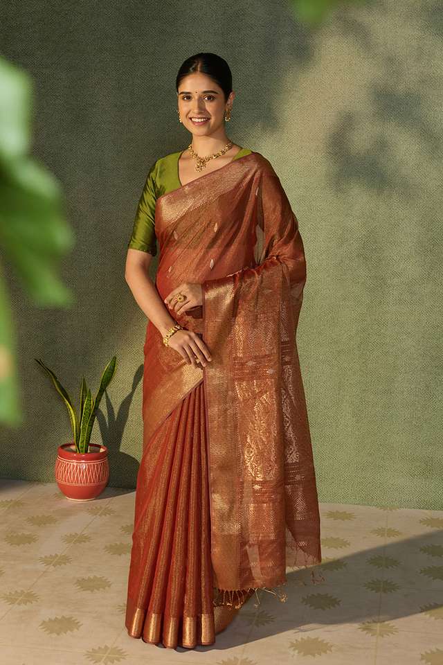 Red Woven Pure Tissue Cotton Maheshwari Saree image number