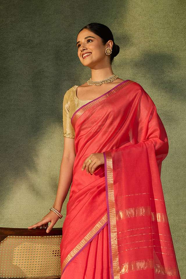 Dark Pink Woven Pure Silk Cotton Maheshwari Saree image number