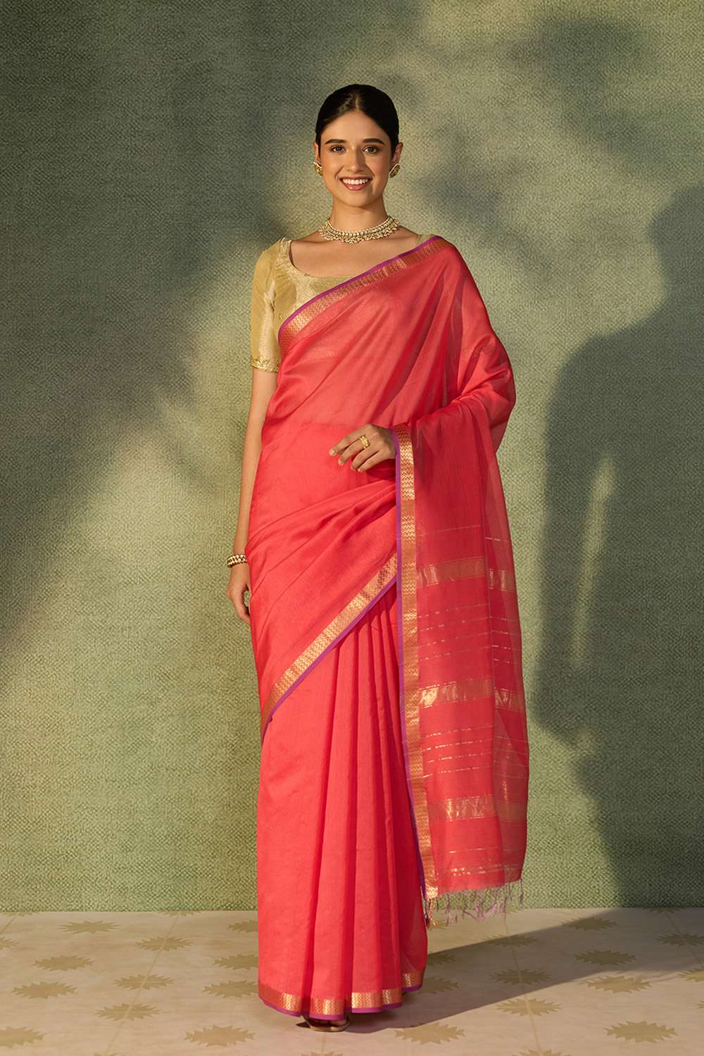 Dark Pink Woven Pure Silk Cotton Maheshwari Saree image number null